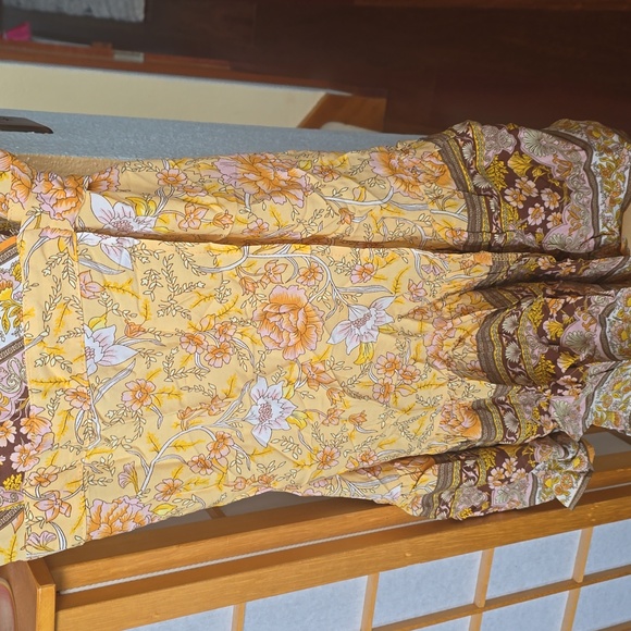 NWT Zesica Boho Summer Gold "Amazing Grace" Wrap Dress Size Medium - Picture 6 of 14